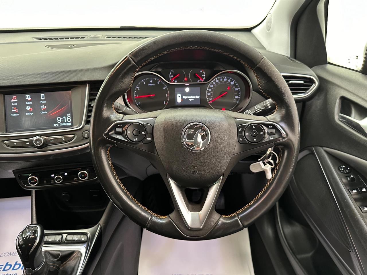 Vauxhall Crossland X YU19FDN