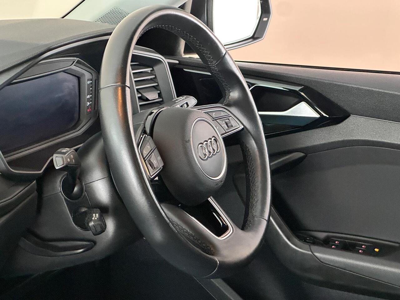 Audi A1 FD21AJO
