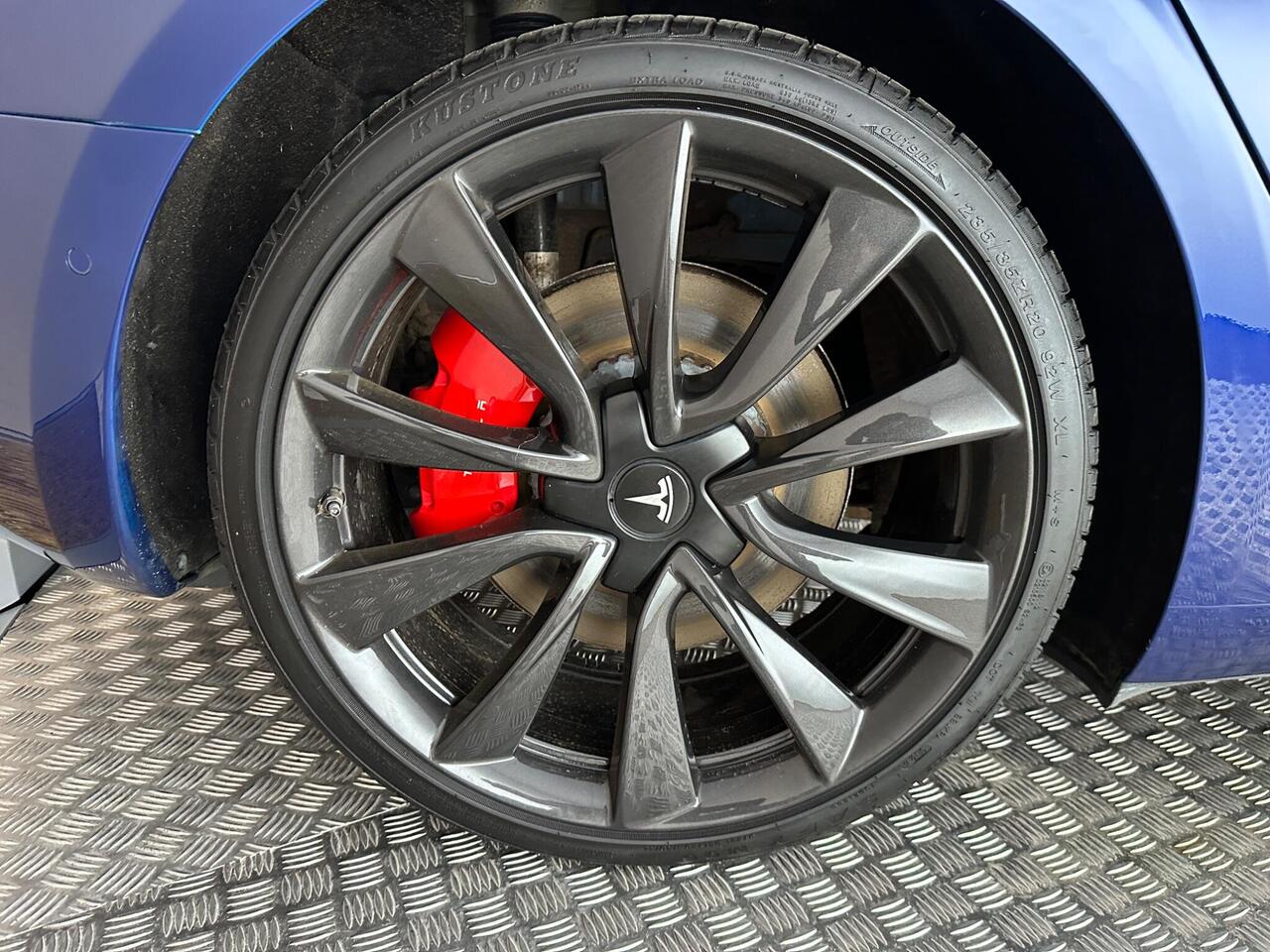 Tesla Model 3 AF70TMX