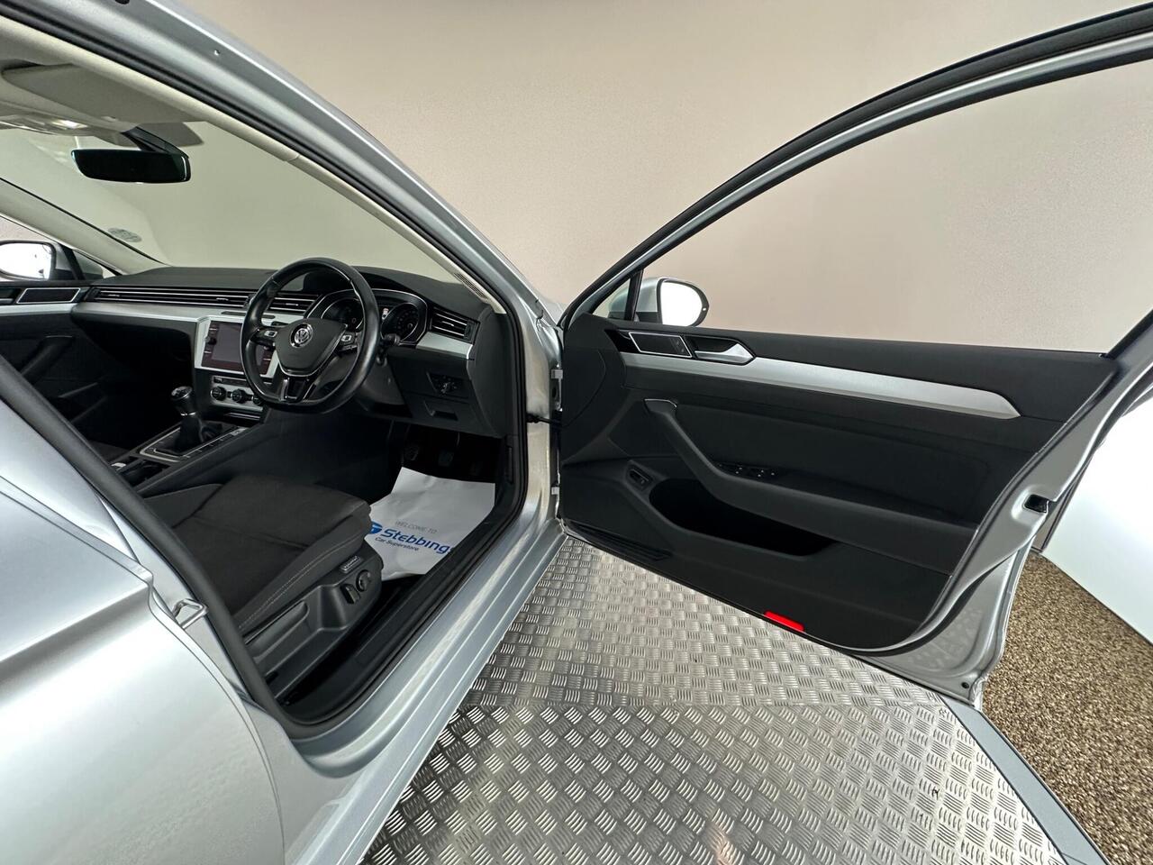 Volkswagen Passat AD19KLE