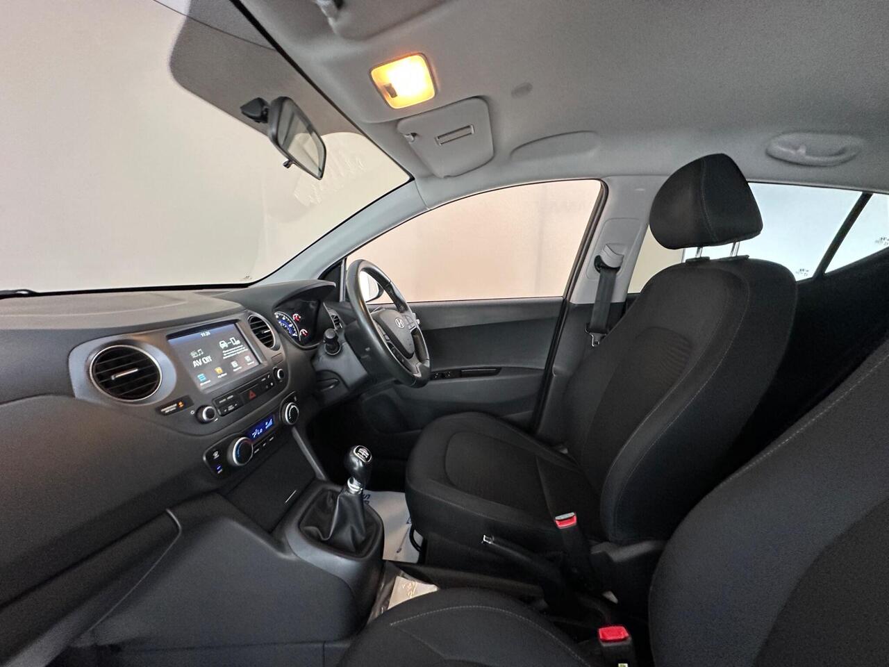 Hyundai i10 GK69HTZ