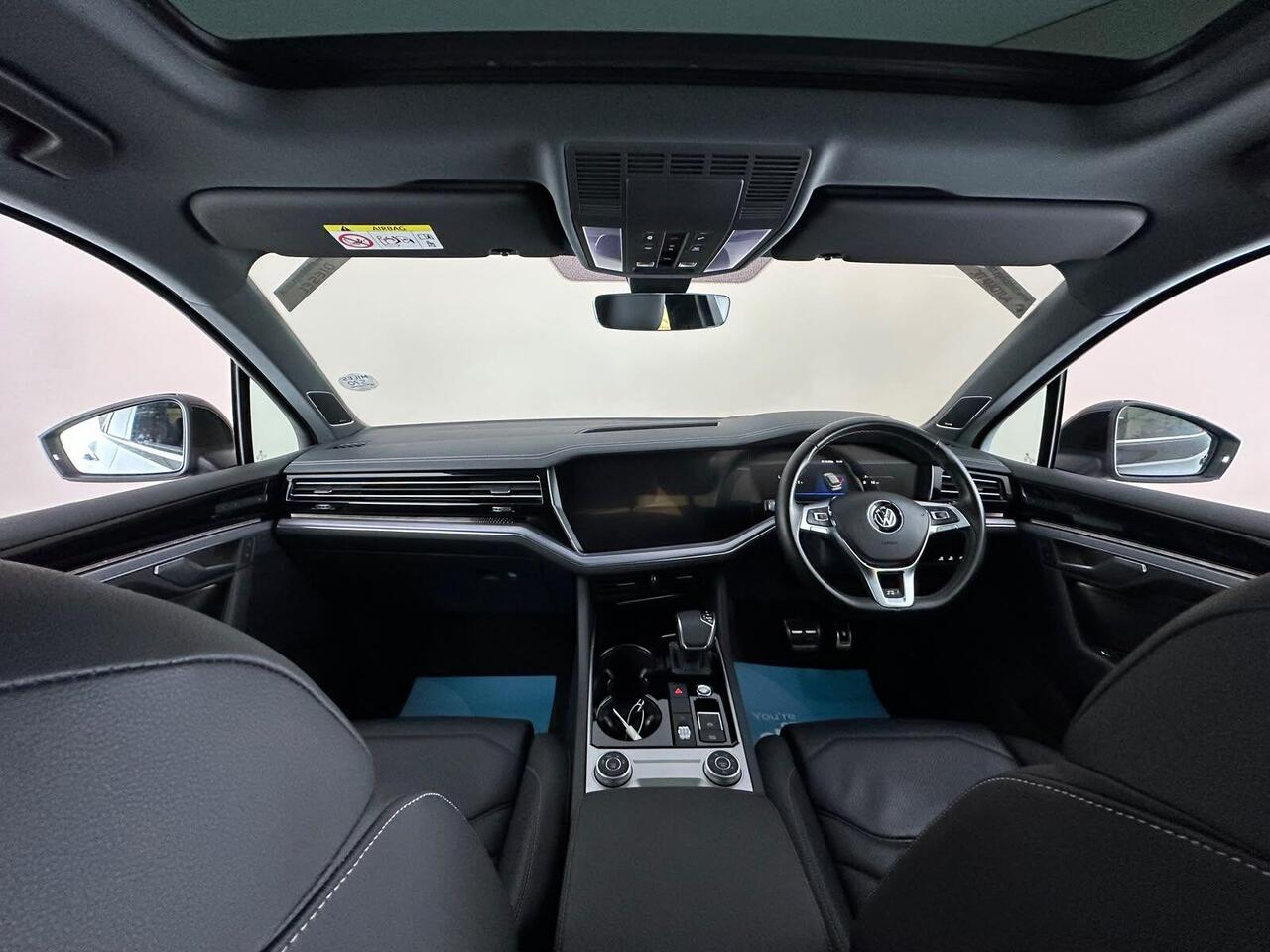 Volkswagen Touareg KY69UHS