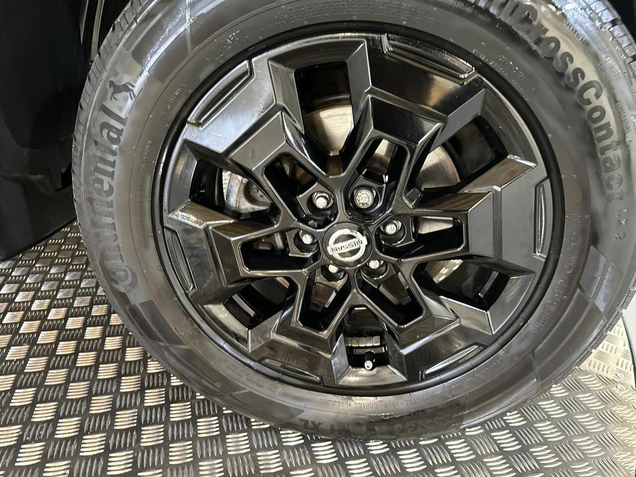 Nissan Navara AR21KFN