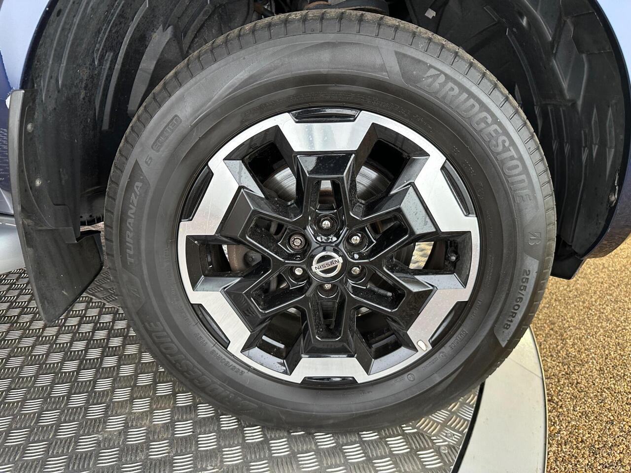 Nissan Navara YH21DDW
