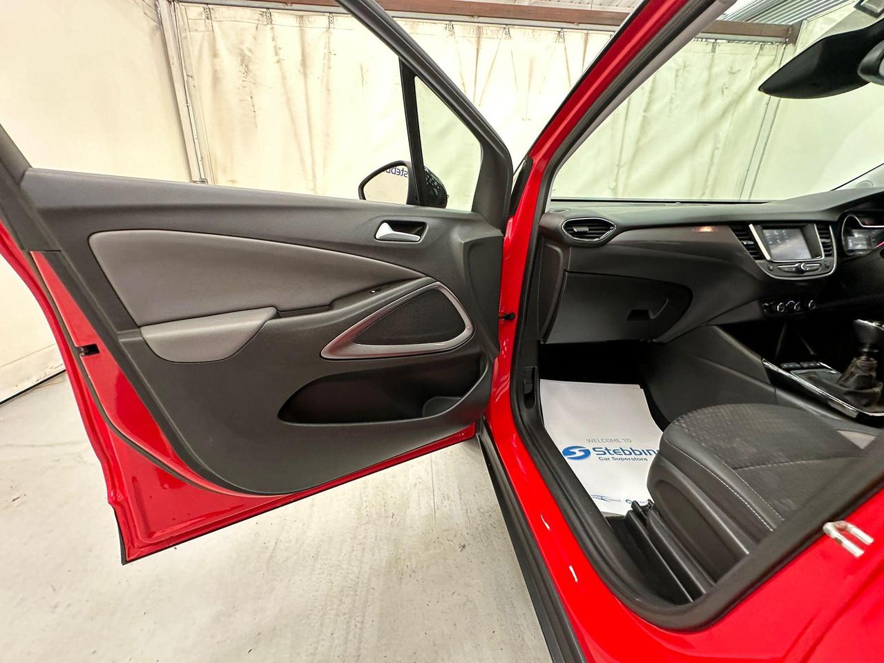 Vauxhall Crossland X AU69DFD