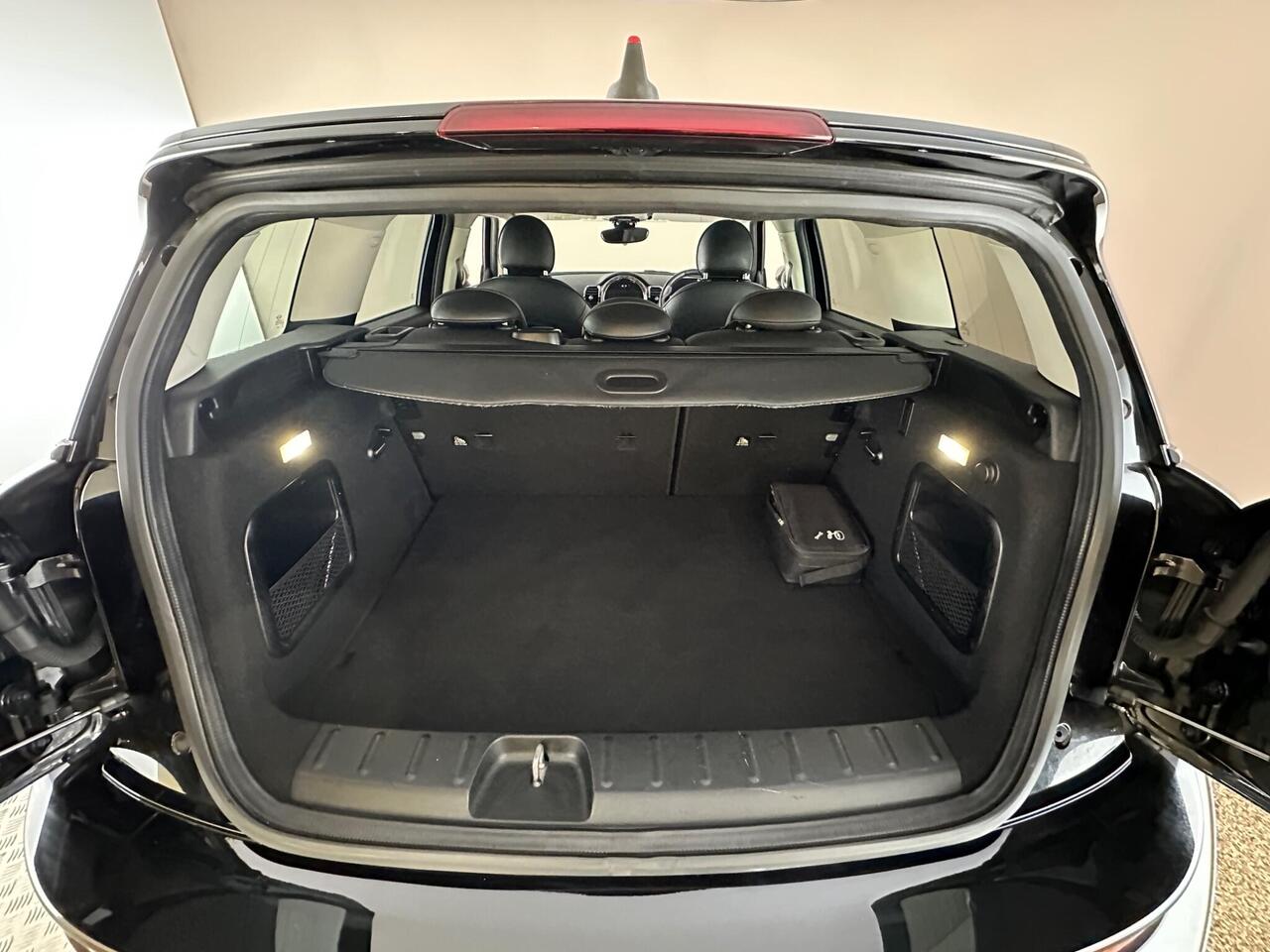 MINI Clubman MJ21RYZ