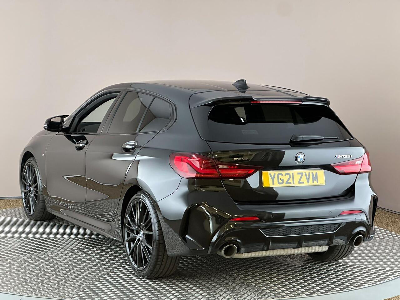 BMW 1 Series YG21ZVM
