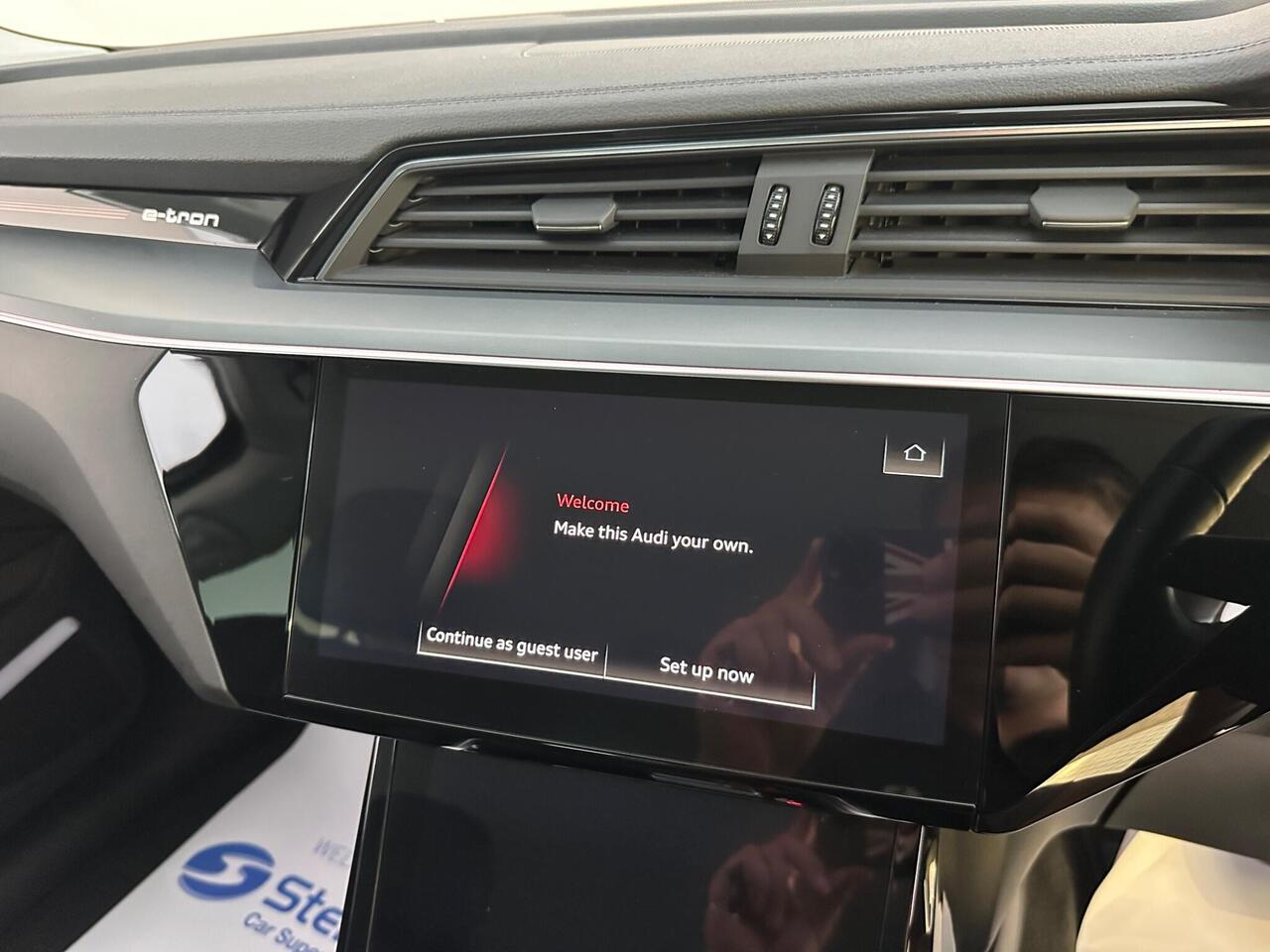 Audi e-tron RY21HHX