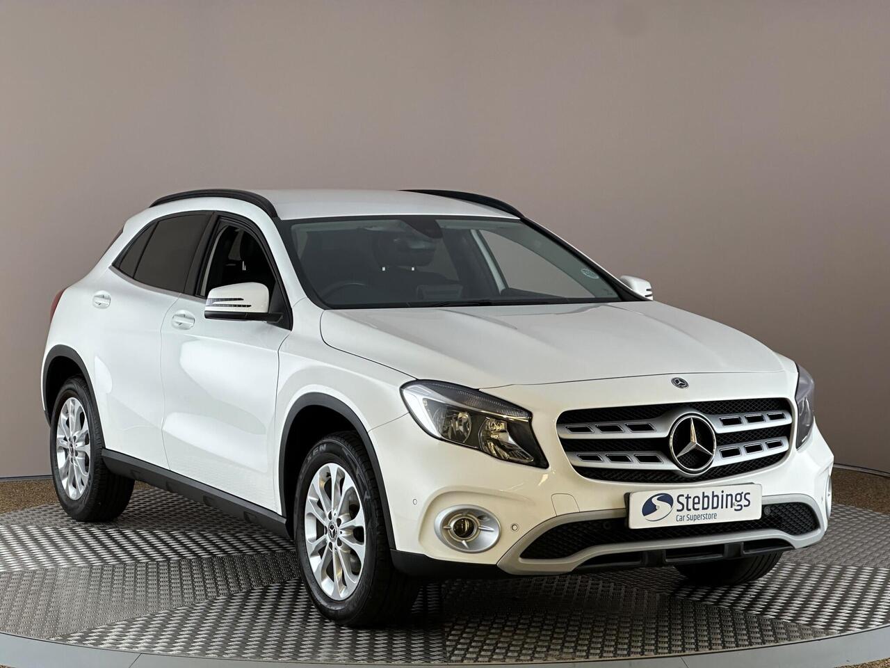 Mercedes-Benz GLA YG68UZR