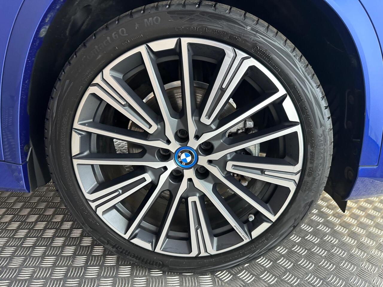 BMW iX1 KP23URK
