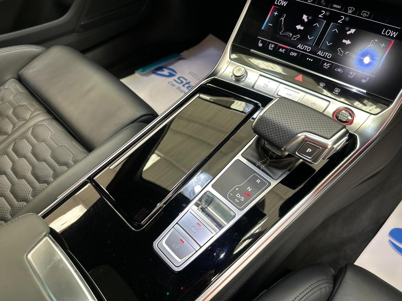 Audi RS6 Avant WU71CXE