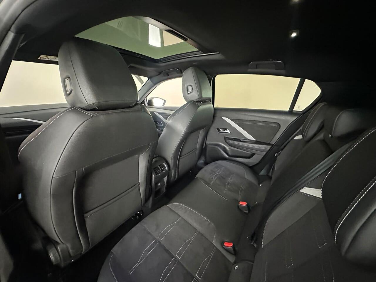 Vauxhall Astra BC72CYF