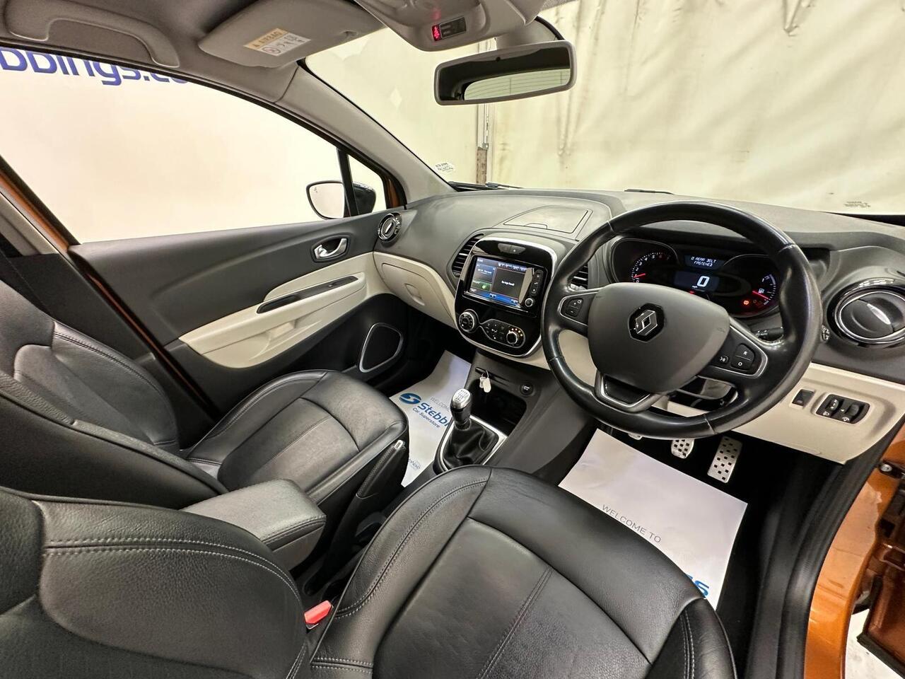 Renault Captur AU19SRZ