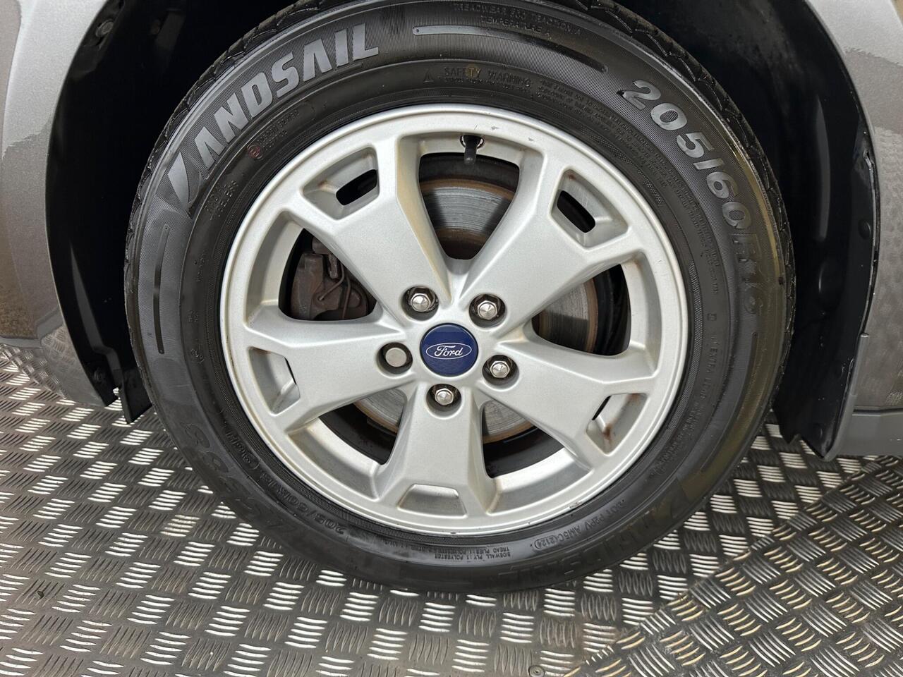 Ford Transit Connect PN67WYY