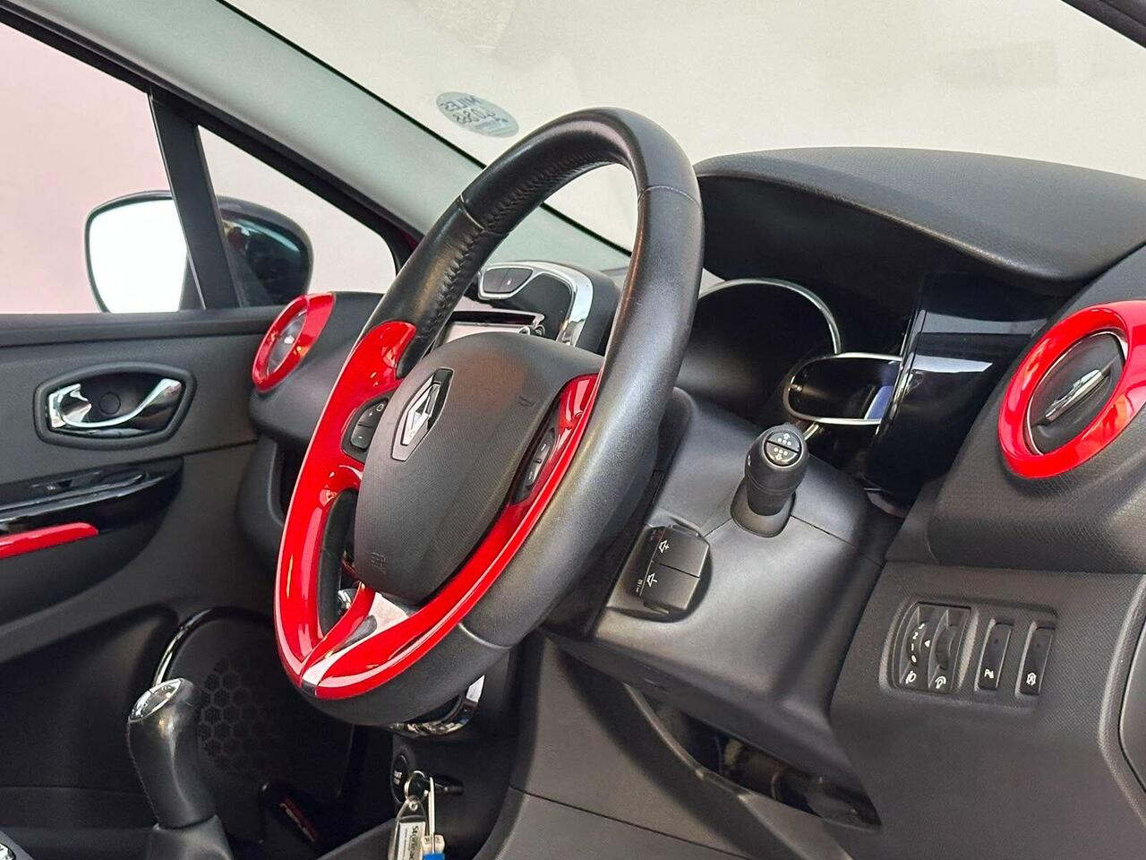 Renault Clio LO64FZP