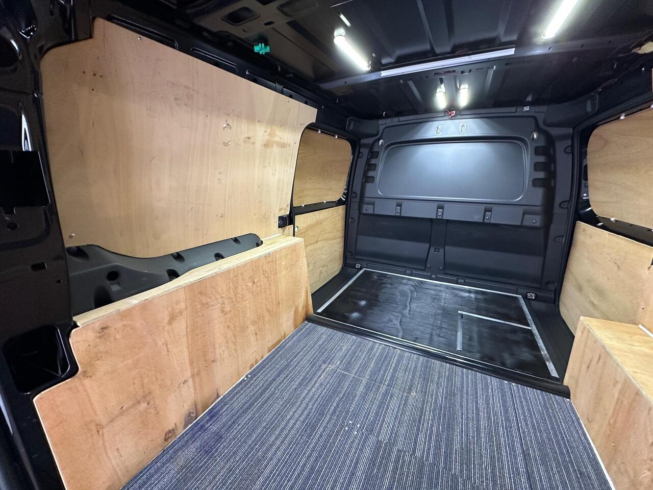 Volkswagen Caddy Maxi OV23YSY