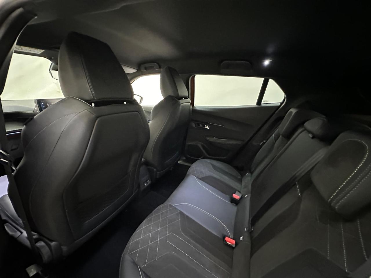 Peugeot 2008 CJ71AEG