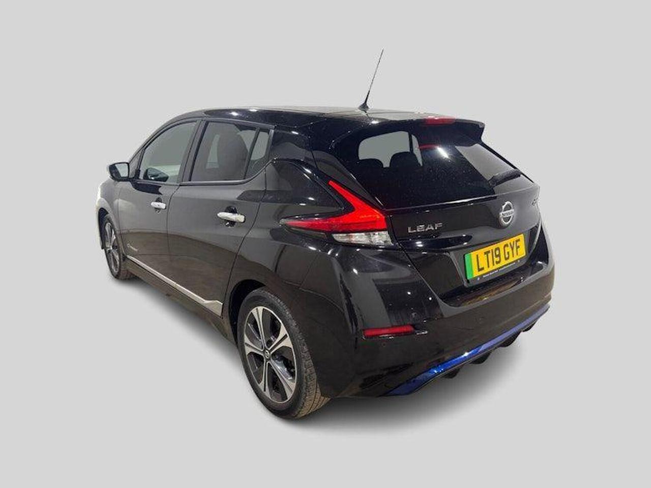 Nissan Leaf LT19GYF