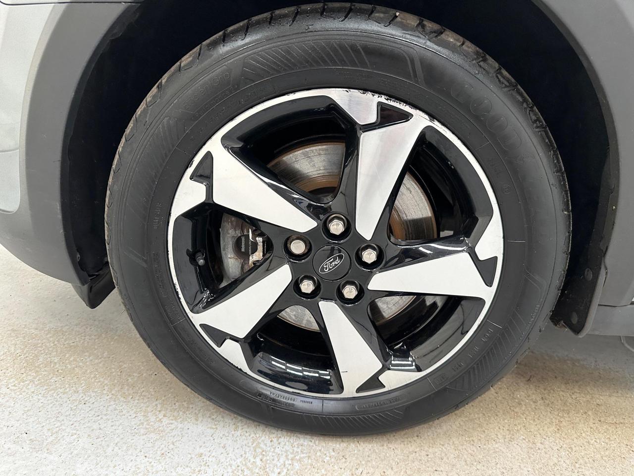 Ford Grand Tourneo Connect CN22PDZ