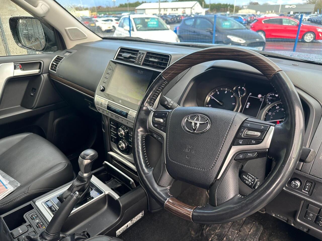 Toyota Land Cruiser AK73UAE