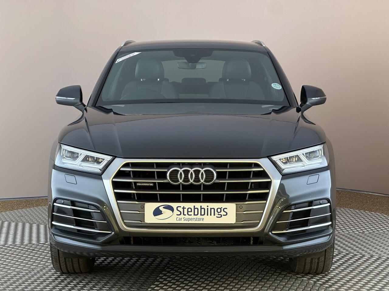 Audi Q5 YX19ODE