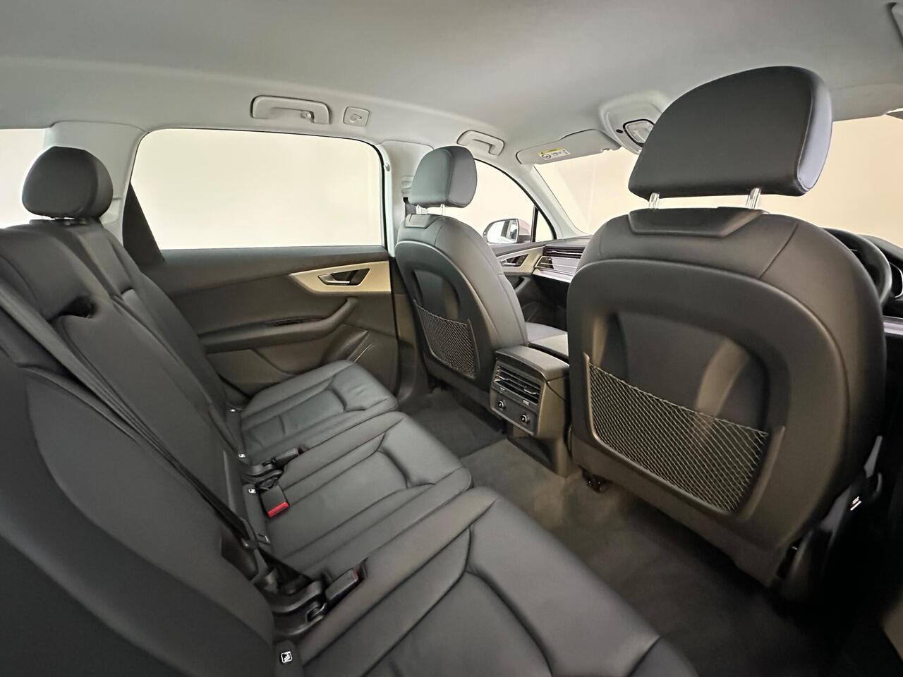 Audi Q7 GX22WMM