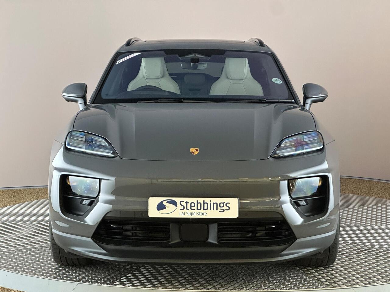 Porsche Macan AK74OLX