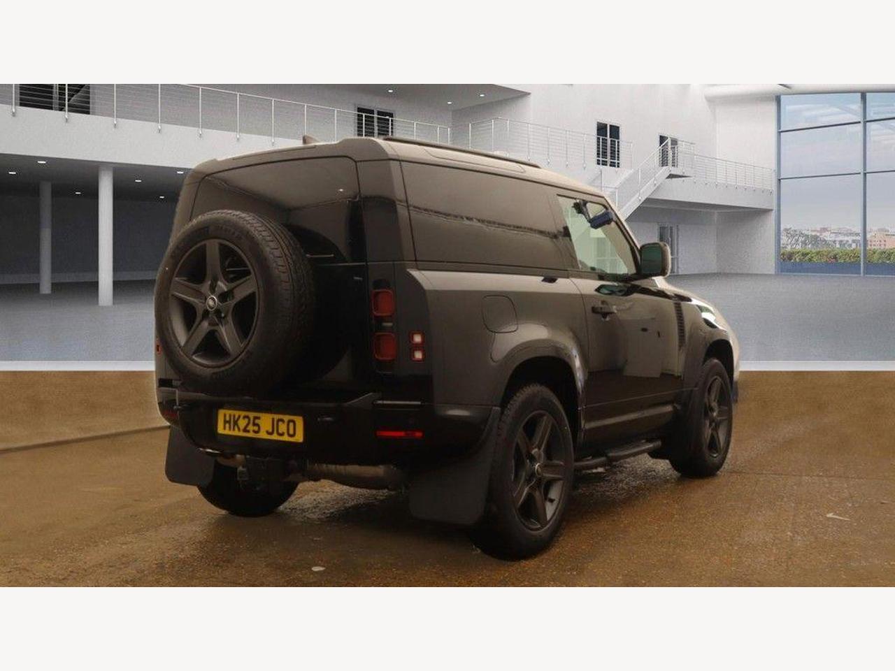 Land Rover Defender 90 HK25JCO