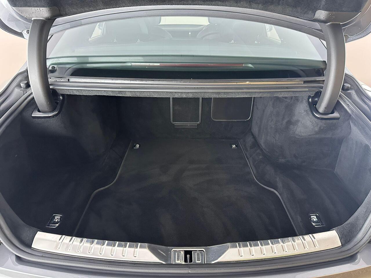 Bentley Flying Spur SN71VZD