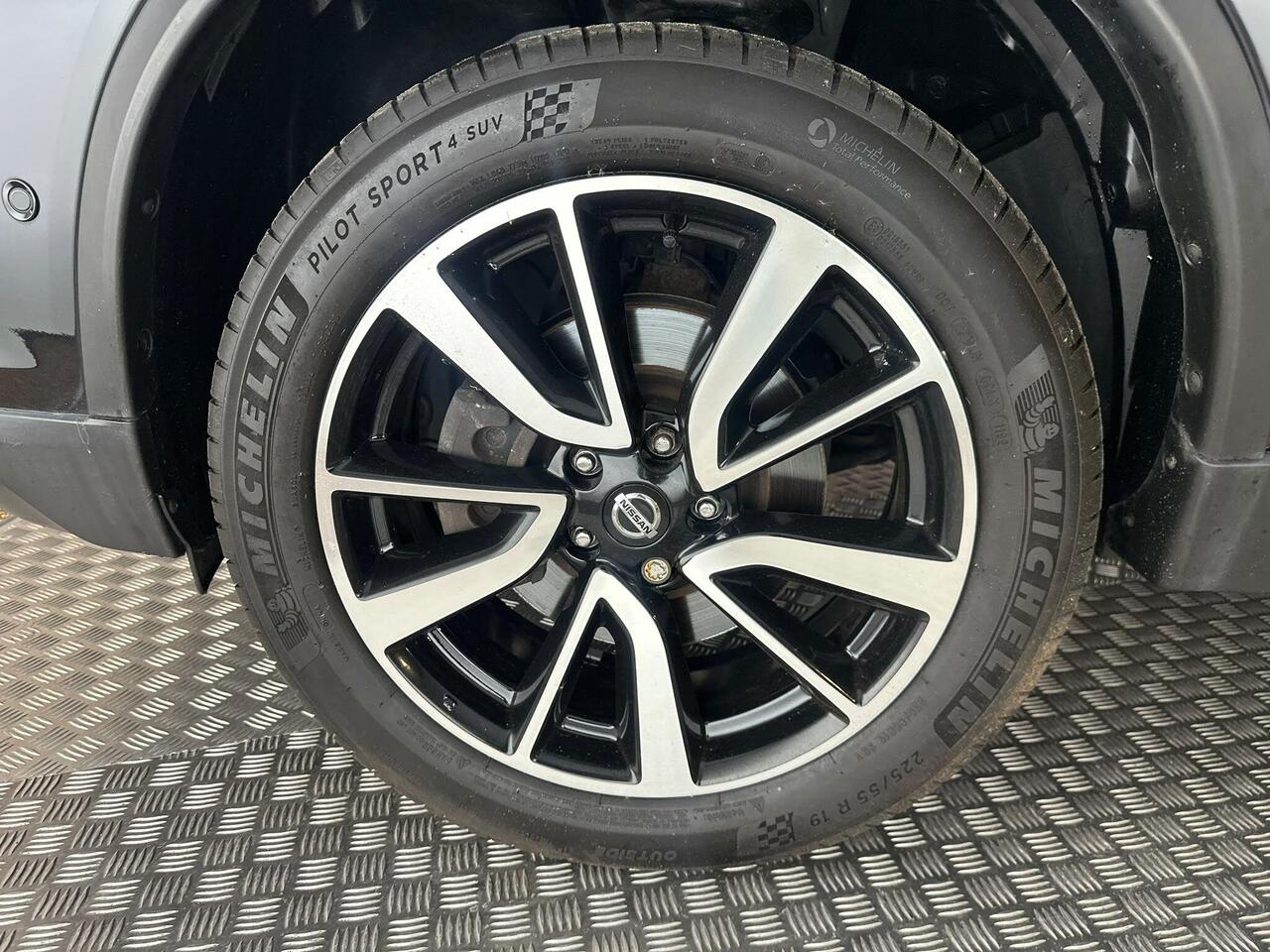 Nissan X-Trail MW69OPB