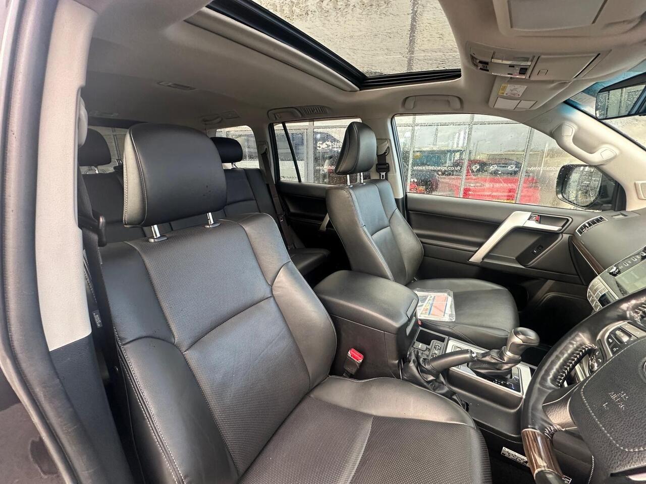 Toyota Land Cruiser AK73UAE