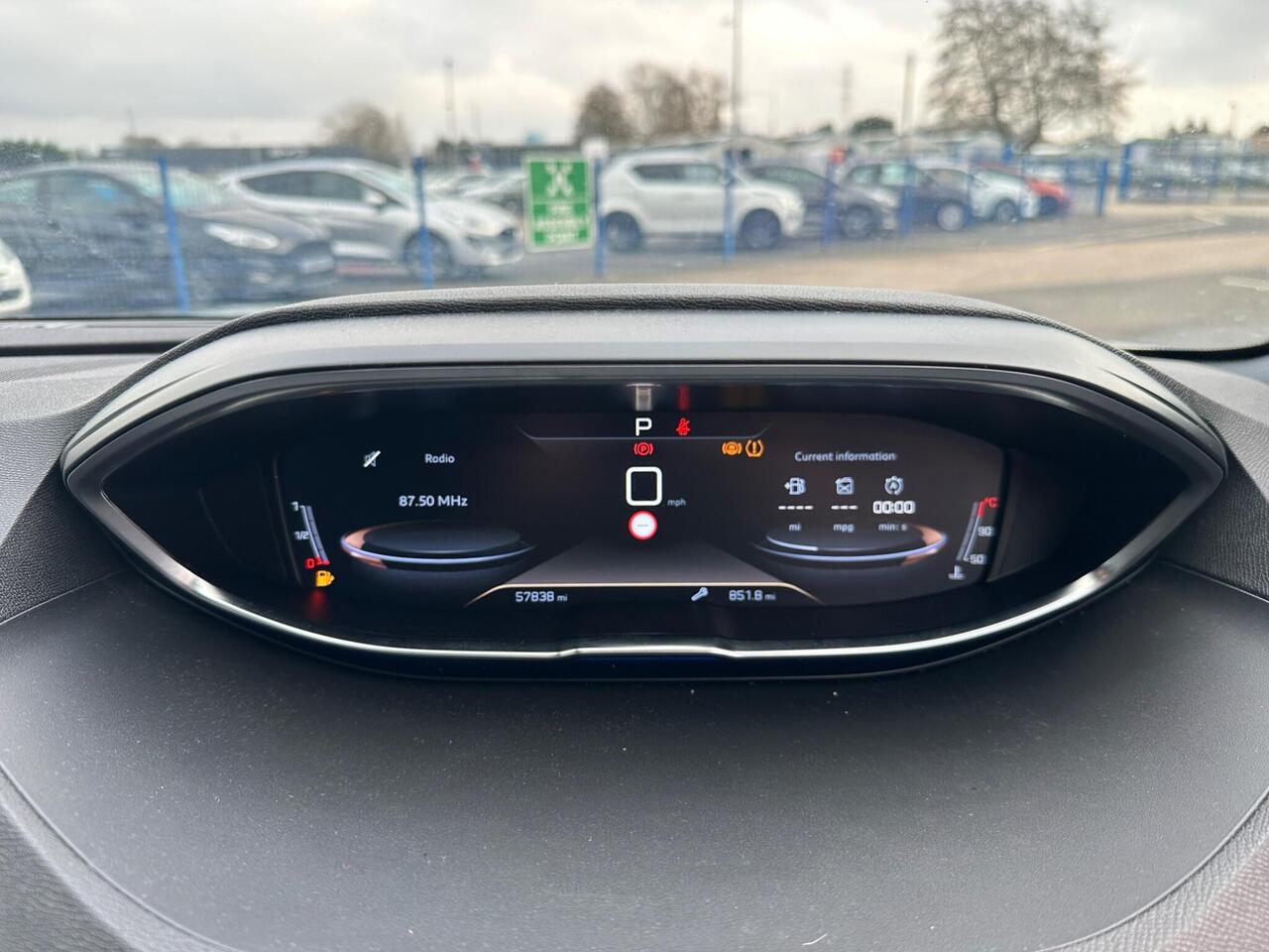 Peugeot 5008 SB69UPR