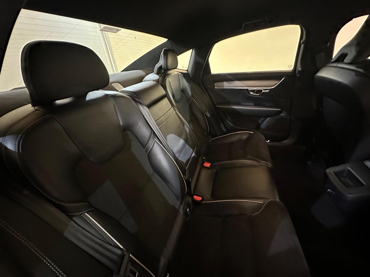 Volvo S90 SF68UOS