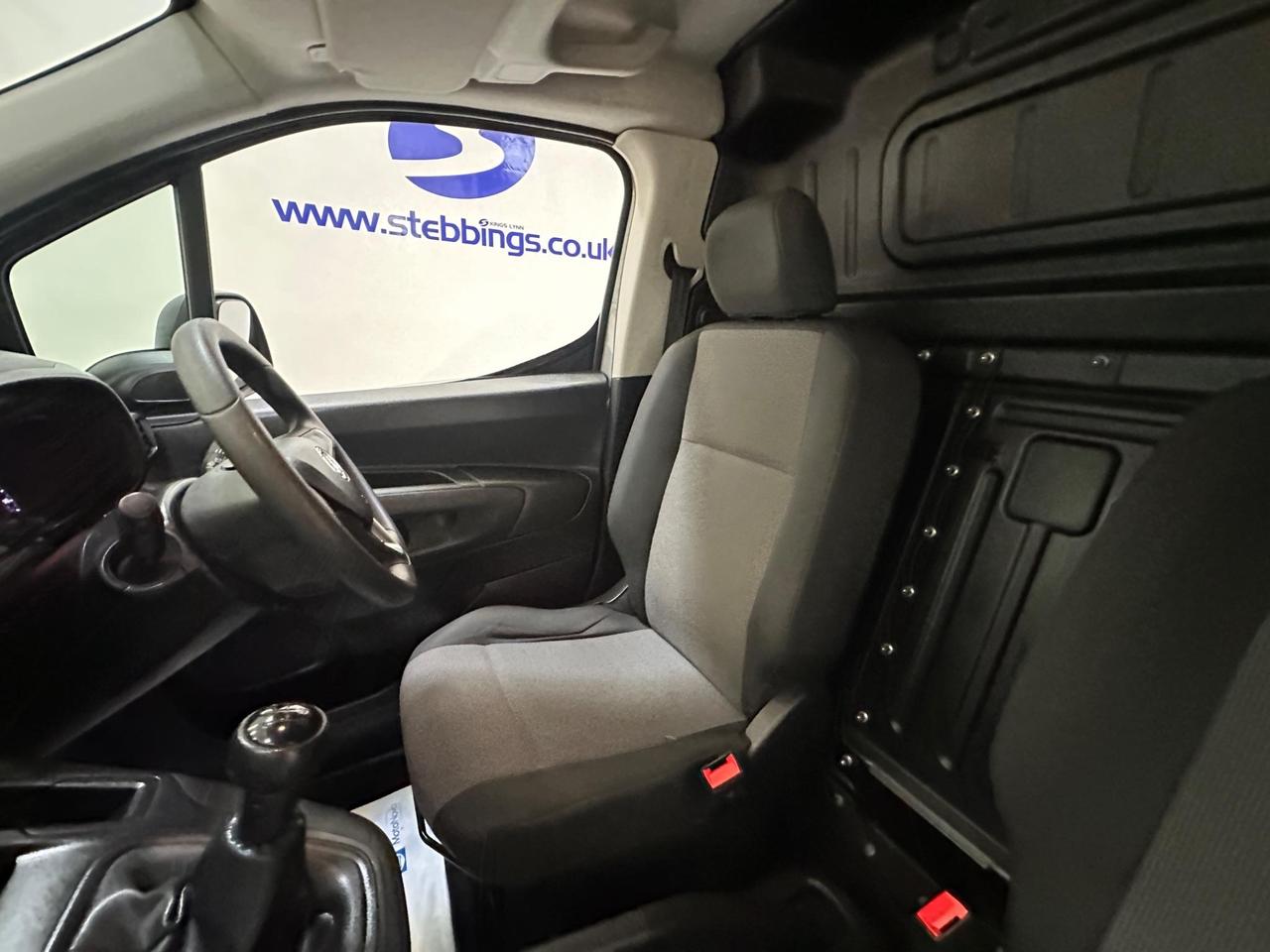Vauxhall Combo WM19WRK