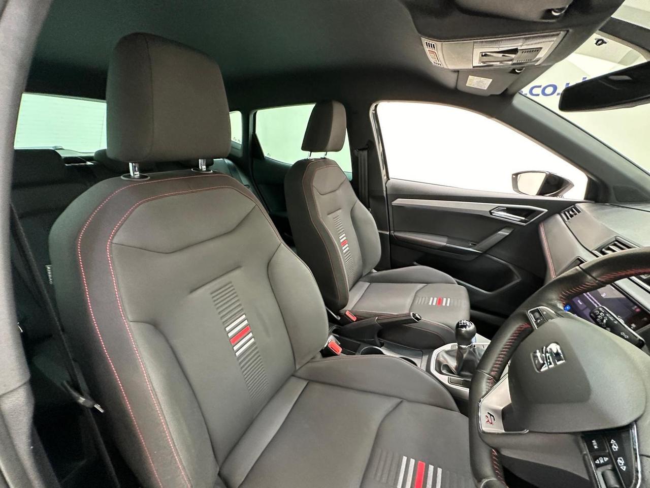 SEAT Arona DG70CZC