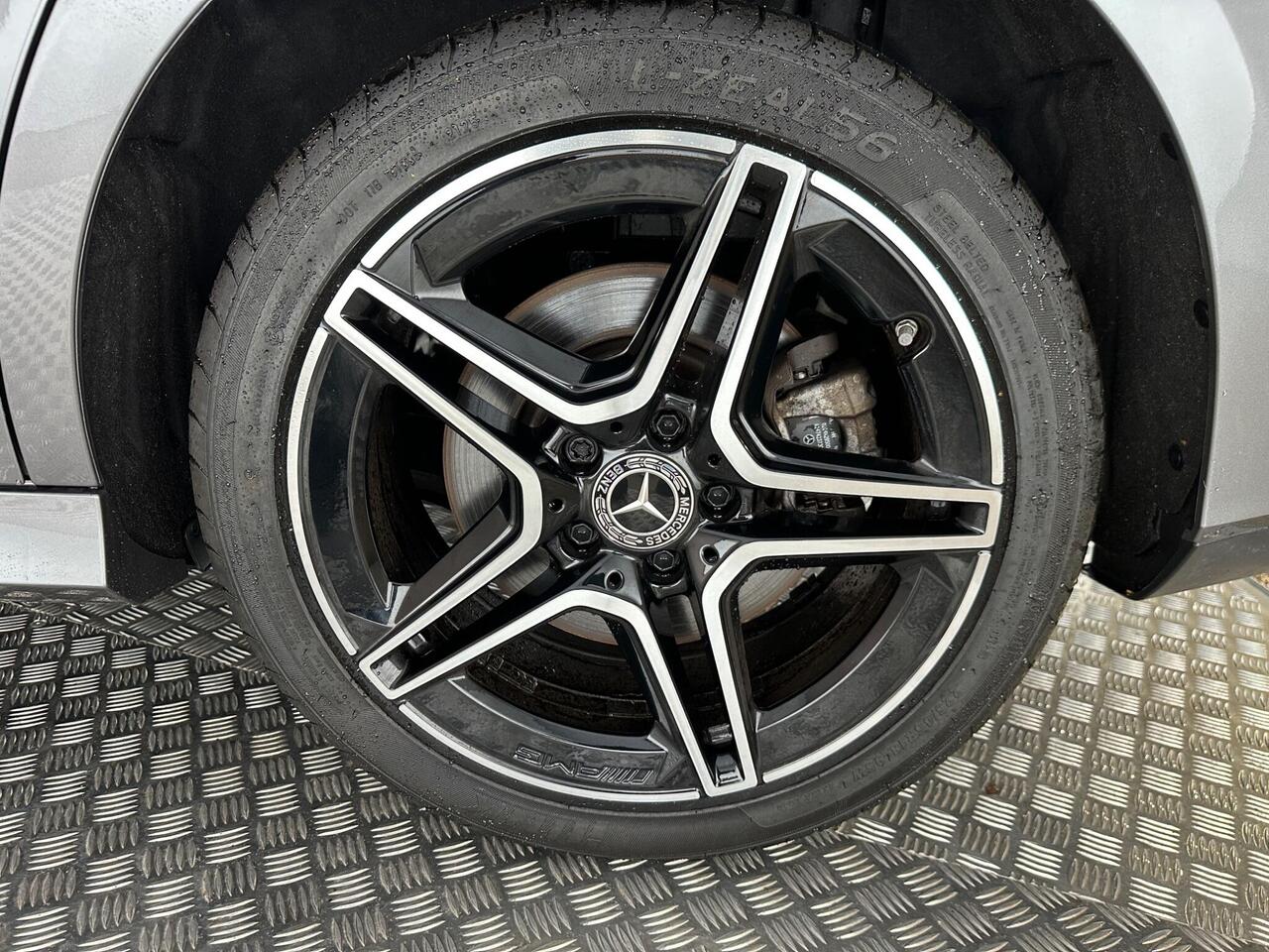 Mercedes-Benz CLA OV72KXF