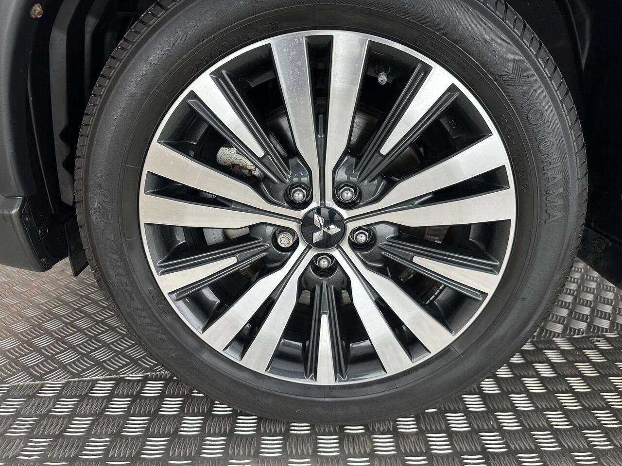 Mitsubishi Outlander FM19SHX