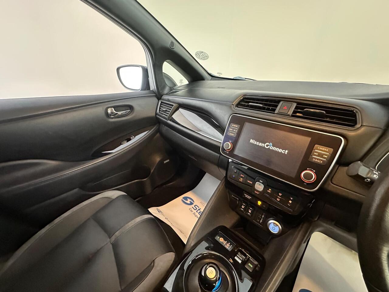 Nissan Leaf DN71WVL