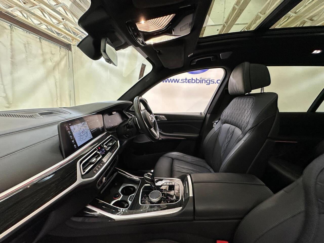BMW X7 AP21DXA