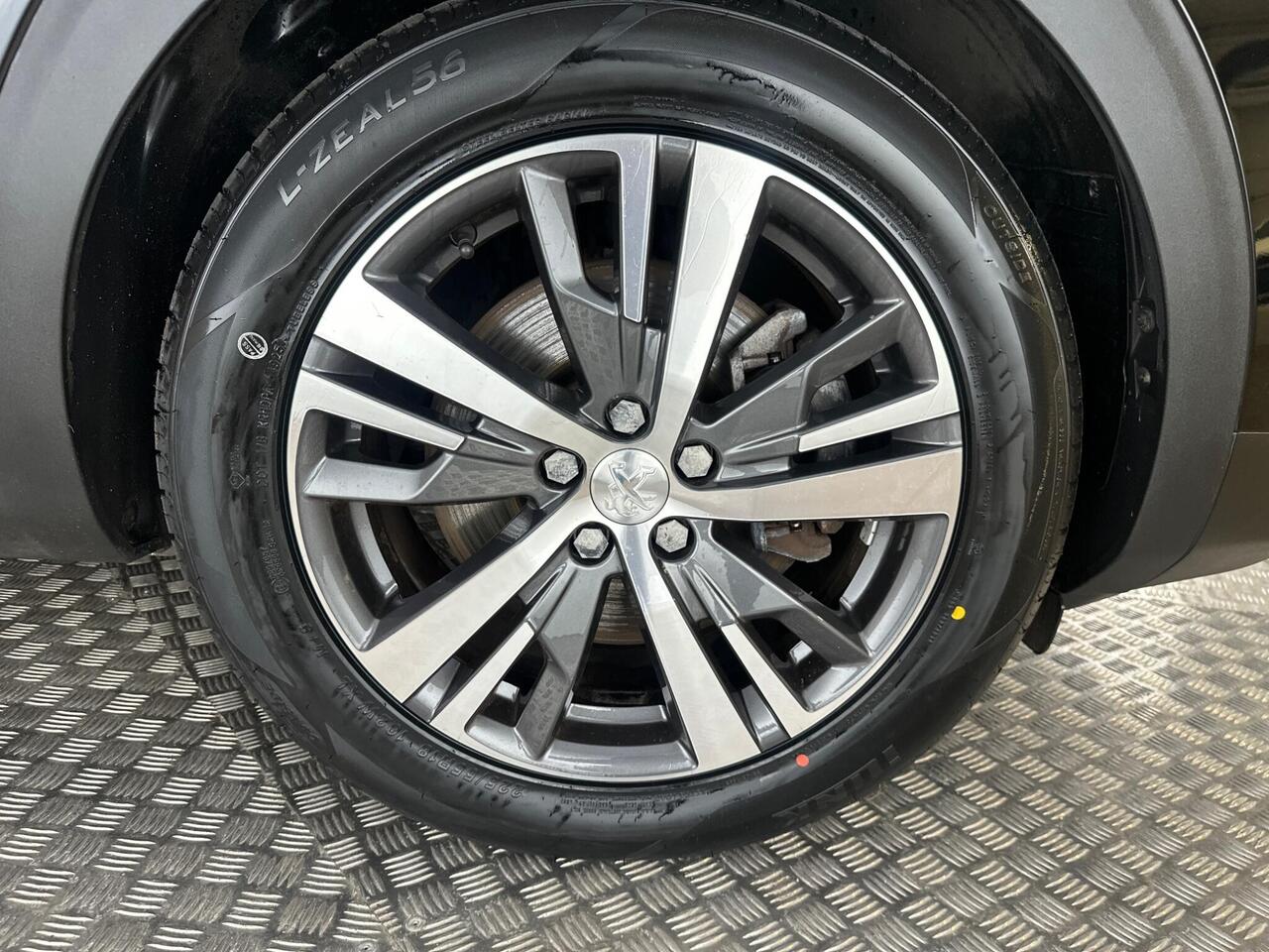 Peugeot 3008 VK71HYZ