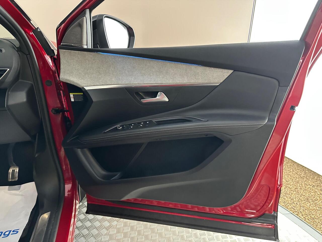 Peugeot 3008 KX21GBT