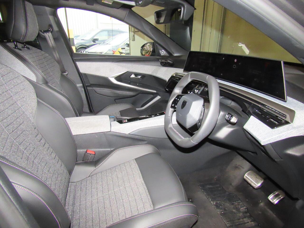Peugeot 5008 RA74TVJ