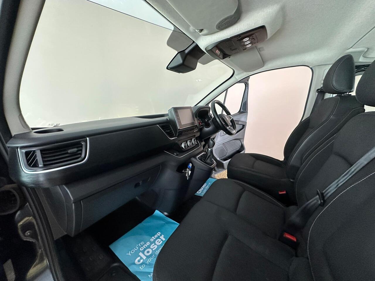Renault Trafic NU24RXB