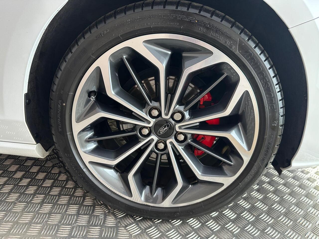 Ford Focus DN23CRZ