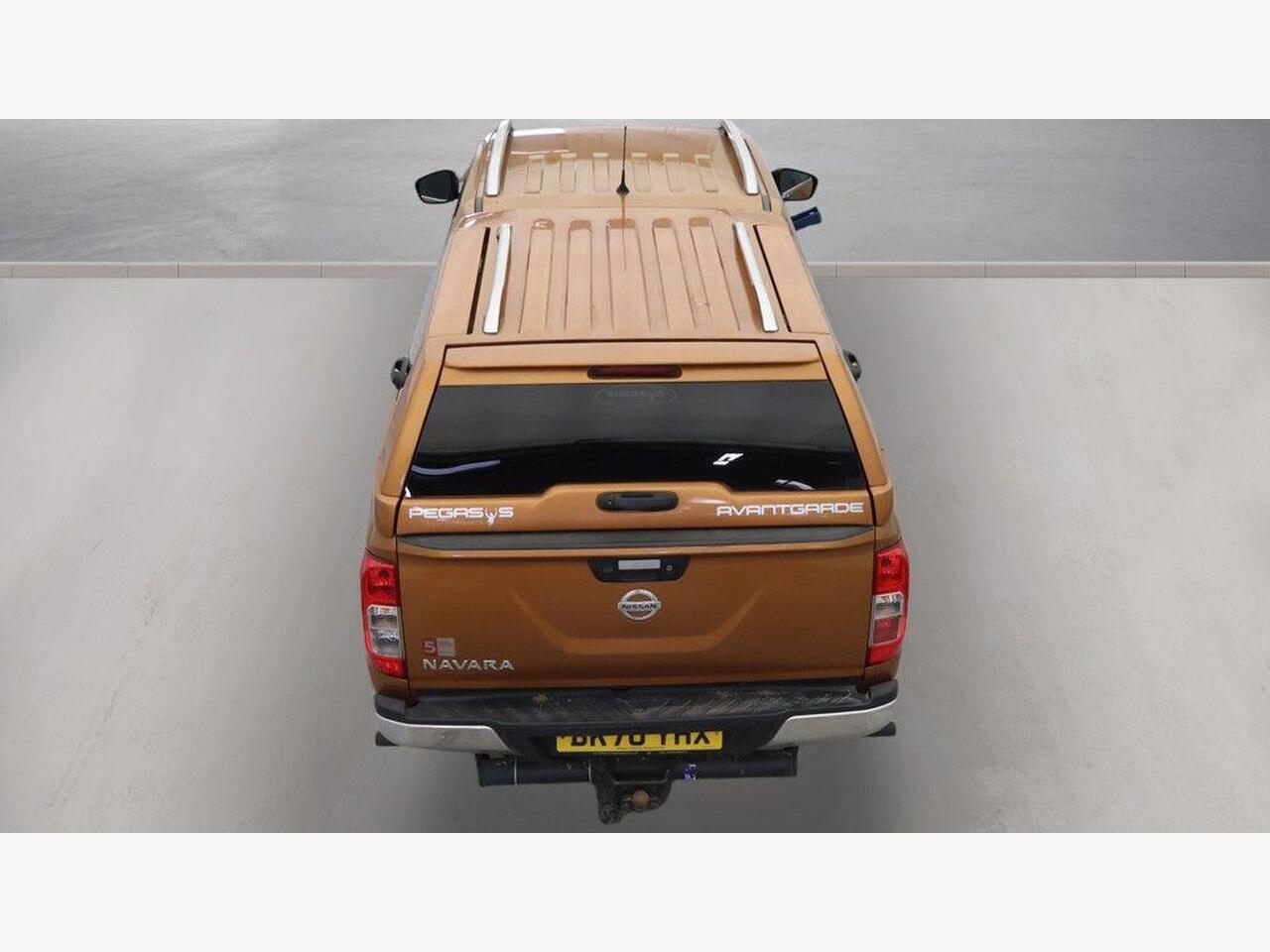 Nissan Navara BK70YHX