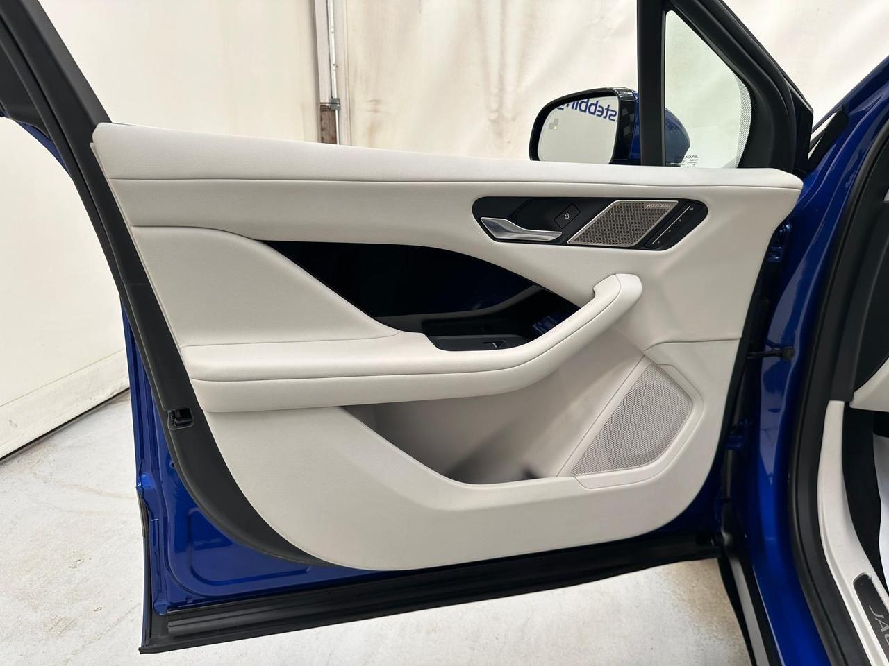 Jaguar I-PACE OE69KTP