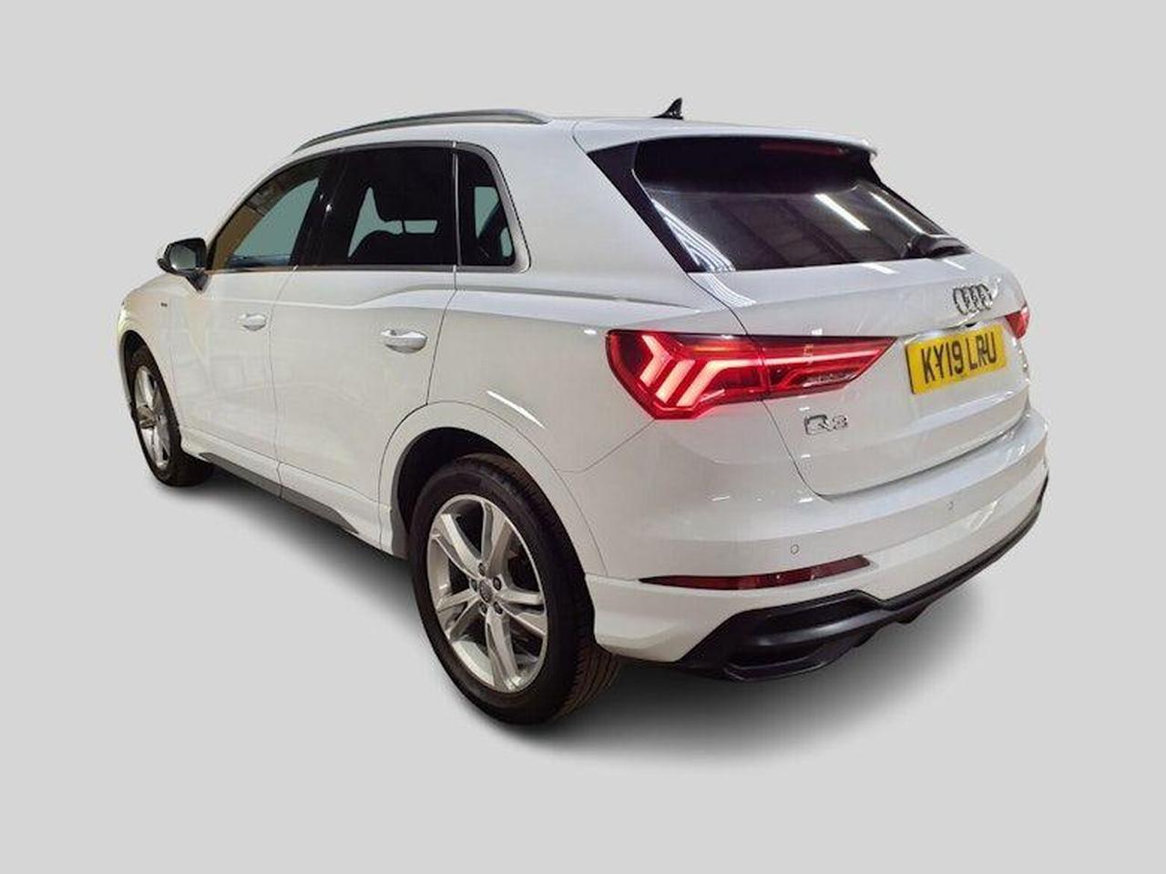 Audi Q3 KY19LRU