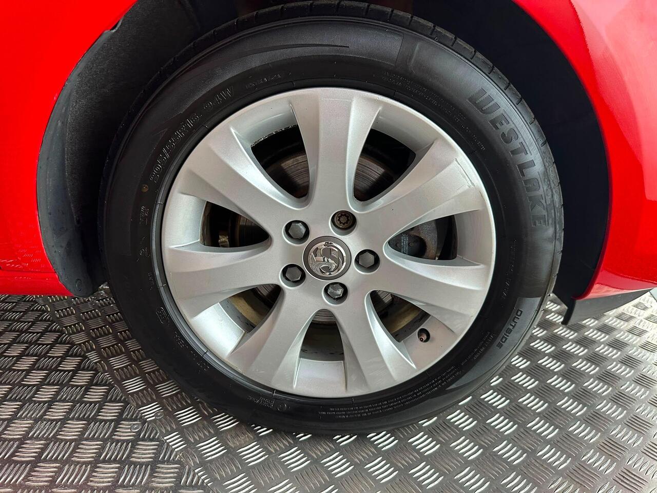 Vauxhall Meriva SN66UXB