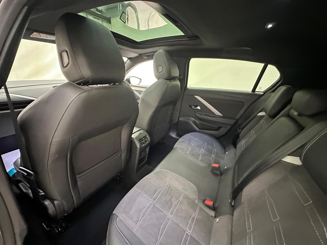 Vauxhall Astra CK24WHW