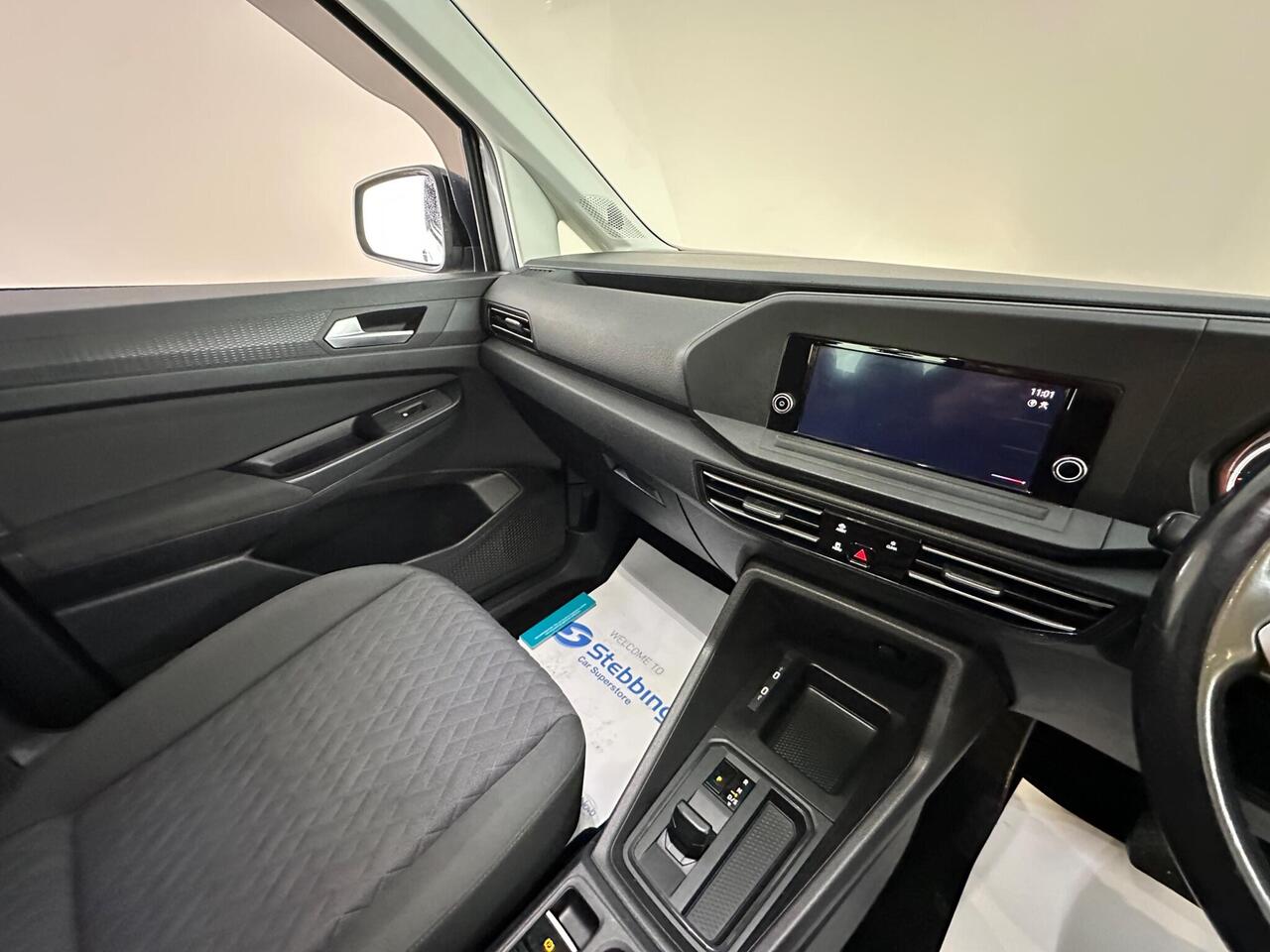 Volkswagen Caddy Maxi AE71YGC